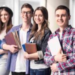 Jovenes en escuela