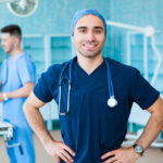 Qué debo estudiar para ser médico cirujano